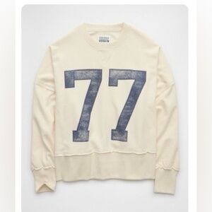 AE Big Hug Graphic Crew Neck Size Large